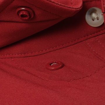 collar snaps on shirt