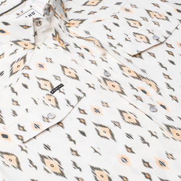 detail photo of the diamond back diamond print shirt