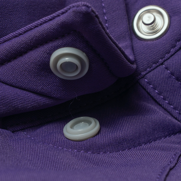 closeup of collar snaps on shirt