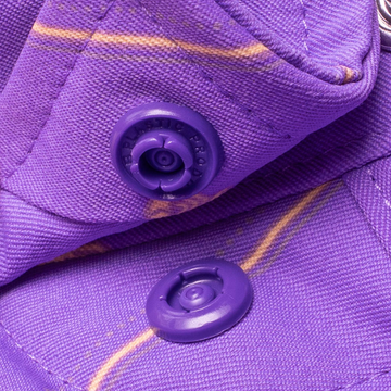 closeup of collar snaps on shirt