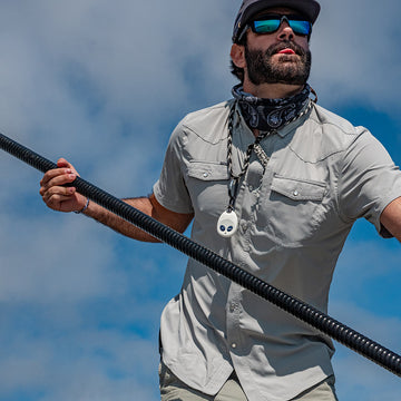 Short sleeve grey western shirt  man fishing