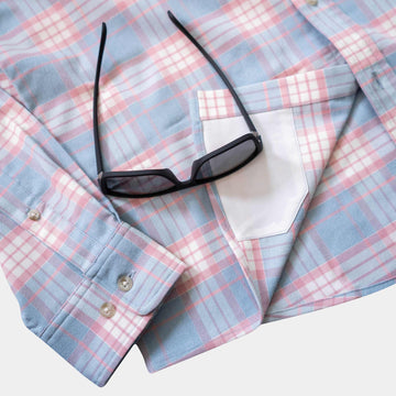close lens cloth on shirt